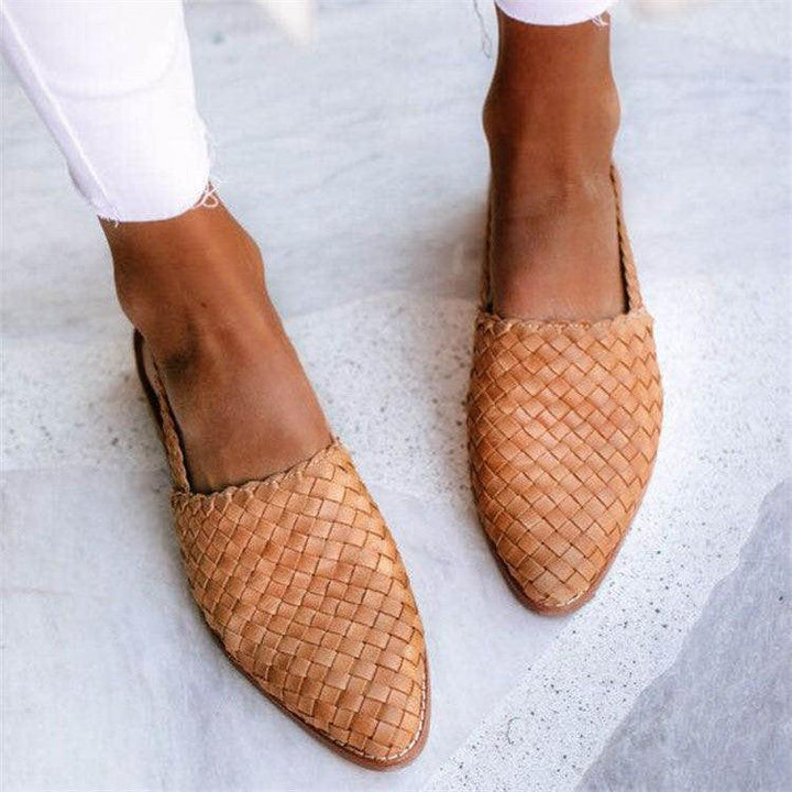 Alice - Timeless Handcrafted Moccasins
