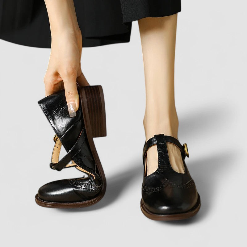 LYN – CLASSIC T-BAR MARY JANE FLATS